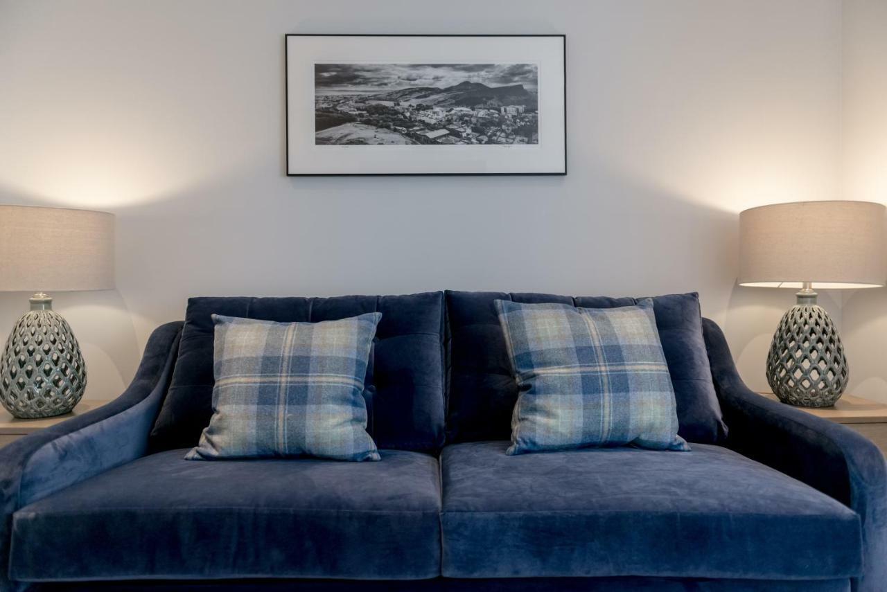 Destiny Scotland - Royal Mile Residence Единбург Екстериор снимка