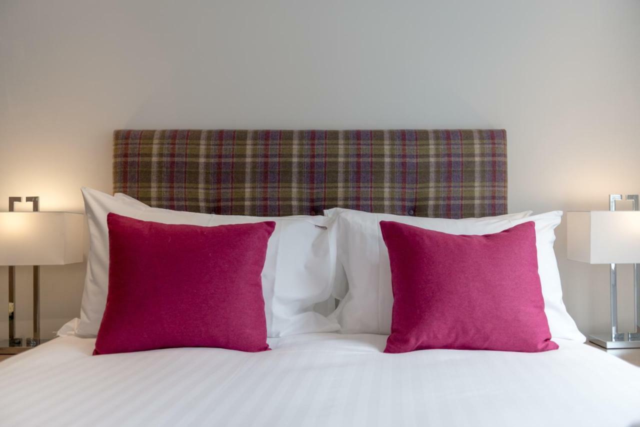Destiny Scotland - Royal Mile Residence Единбург Екстериор снимка